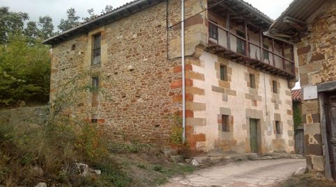 CASA DE TRES PLANTAS MÁS DESVÁN EN EL VALLE MANZANEDO