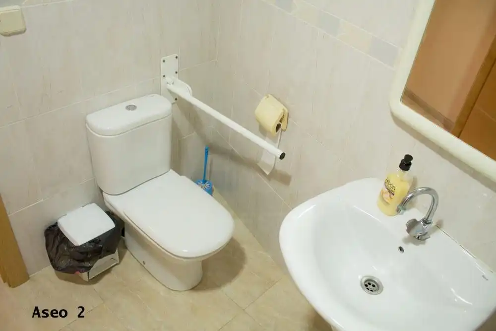 Bany de Local en venda en Canet d'En Berenguer
