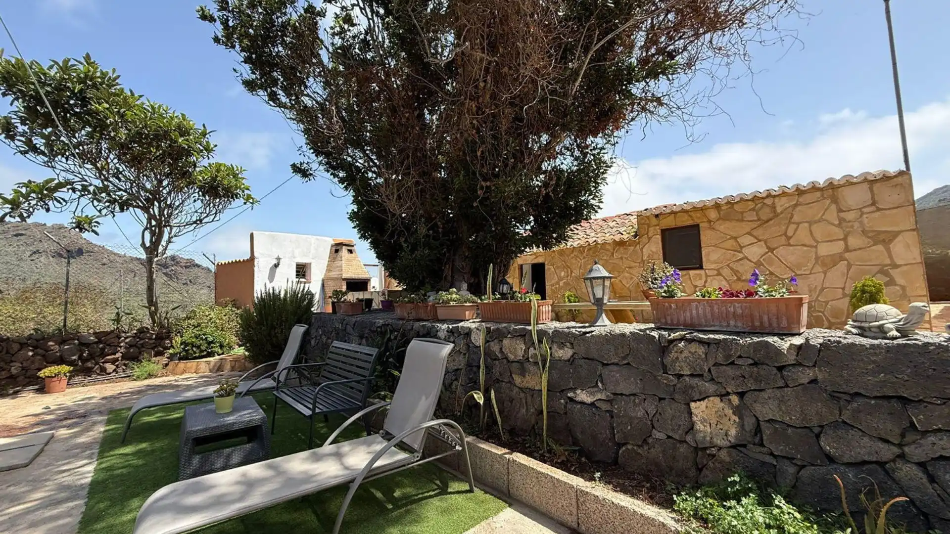 Garden of Houses for sale in Buenavista del Norte  with Air Conditioner, Heating and Private garden