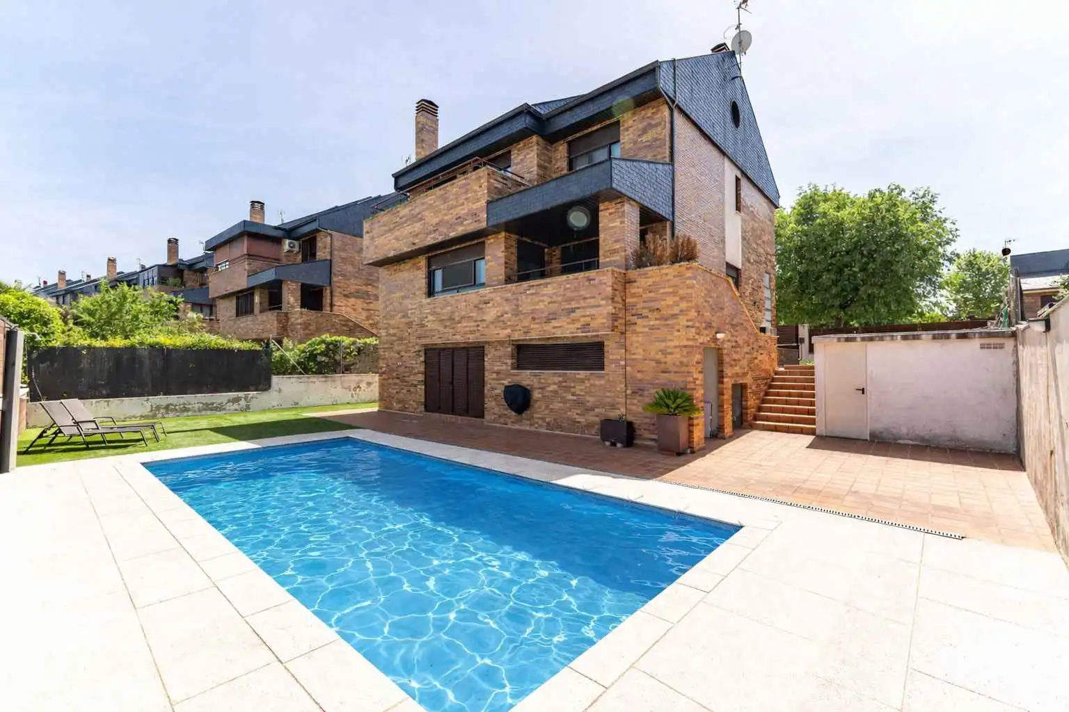 Villa avec piscine à vendre à Avenida de Italia