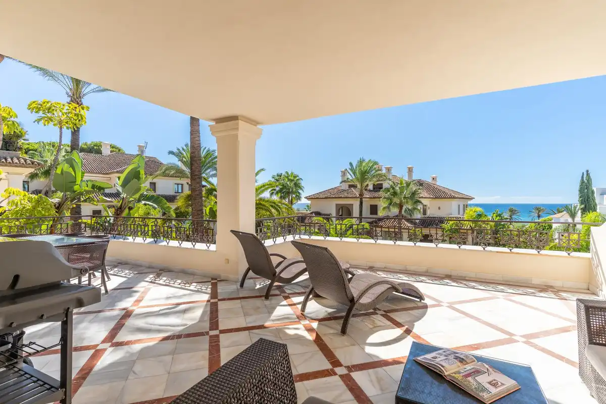Piso con ascensor en venta en Río Real - Los Monteros, imagen 5