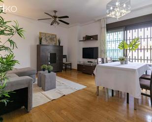 Living room of Flat for sale in  Madrid Capital  with Air Conditioner and Swimming Pool