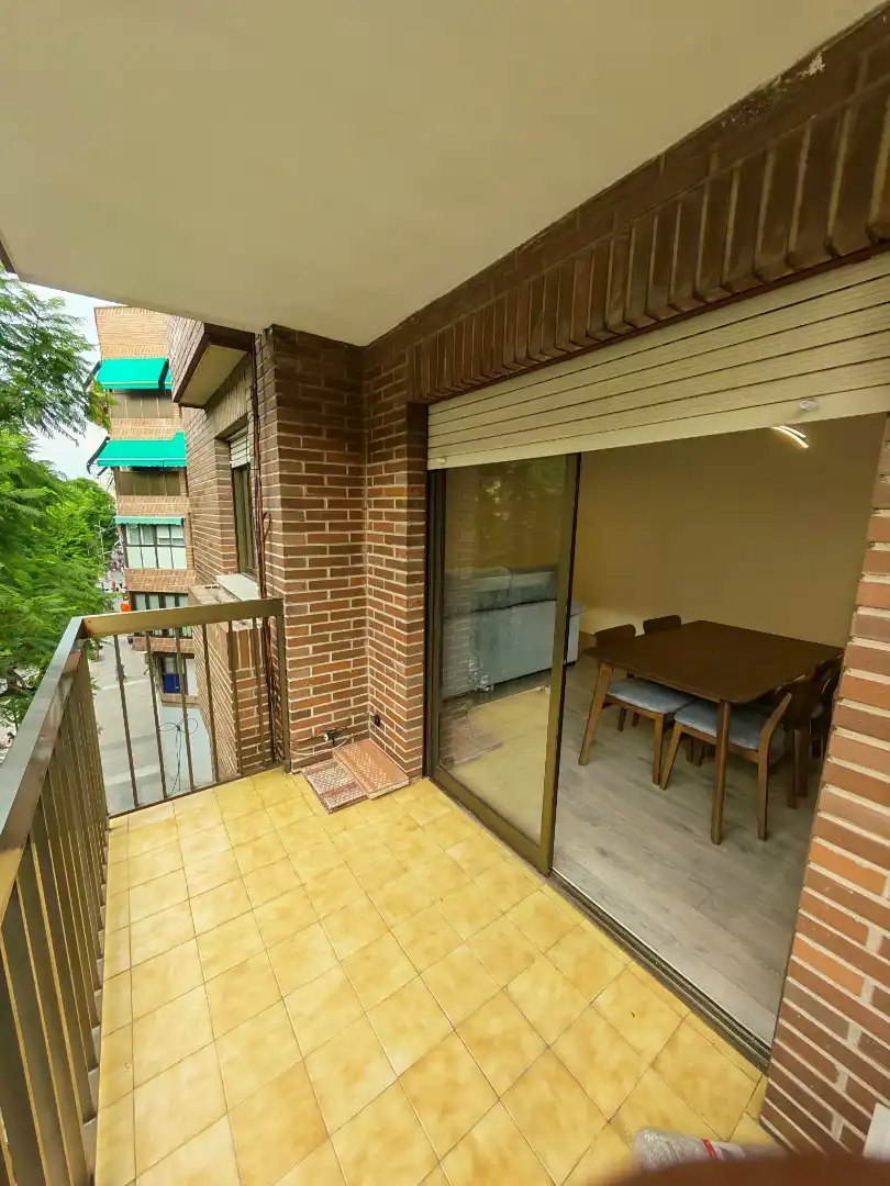 Terrasse von Wohnung zur Miete in Sur