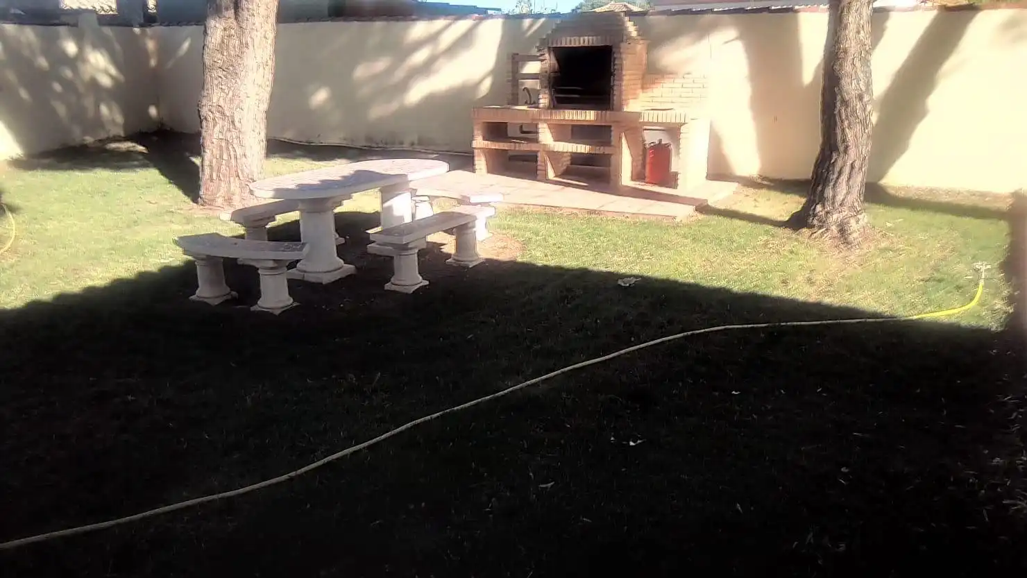 Jardí de Casa o xalet en venda en Chiclana de la Frontera amb Aire condicionat, Calefacció i Jardí privat
