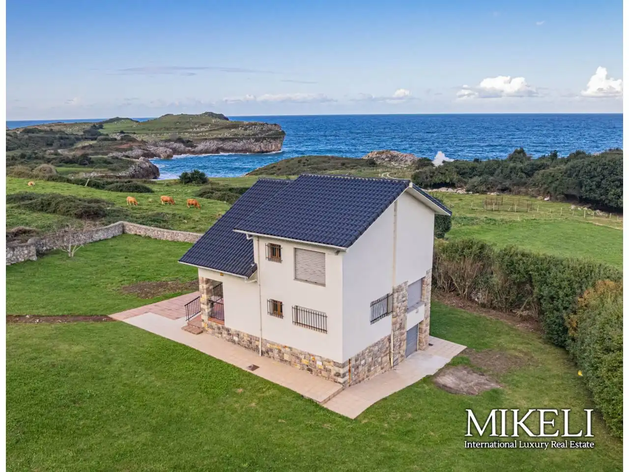 Houses for sale in Llanes  with Heating, Private garden and Terrace