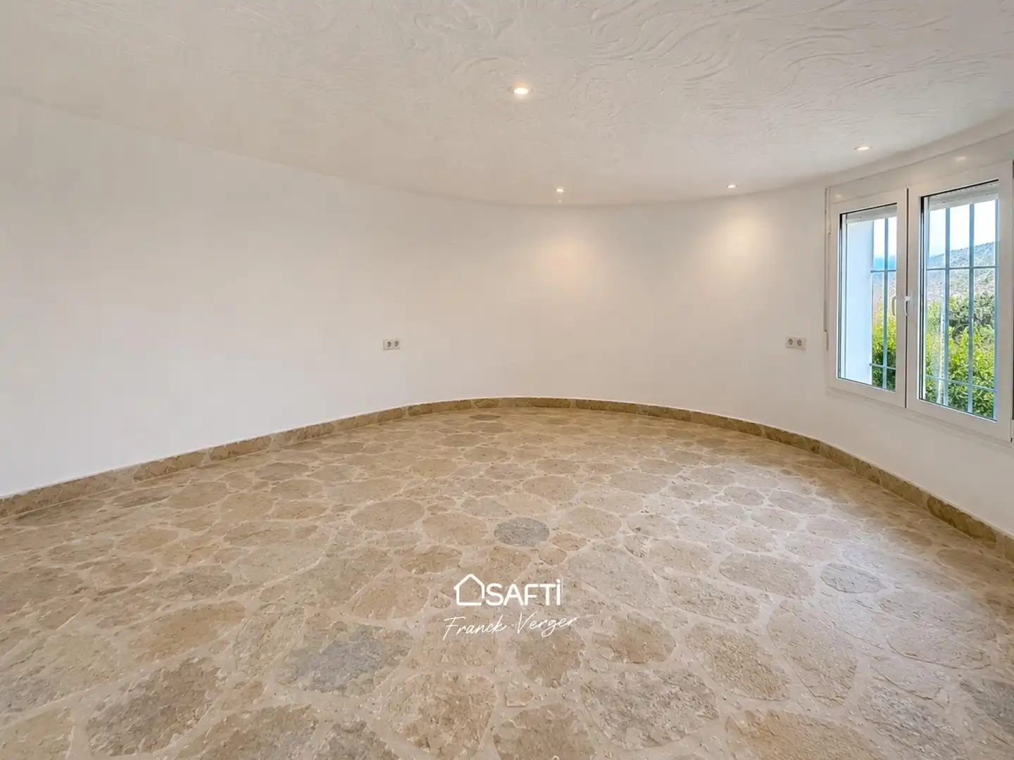 Houses for sale in Pego  with Air Conditioner, Heating and Terrace
