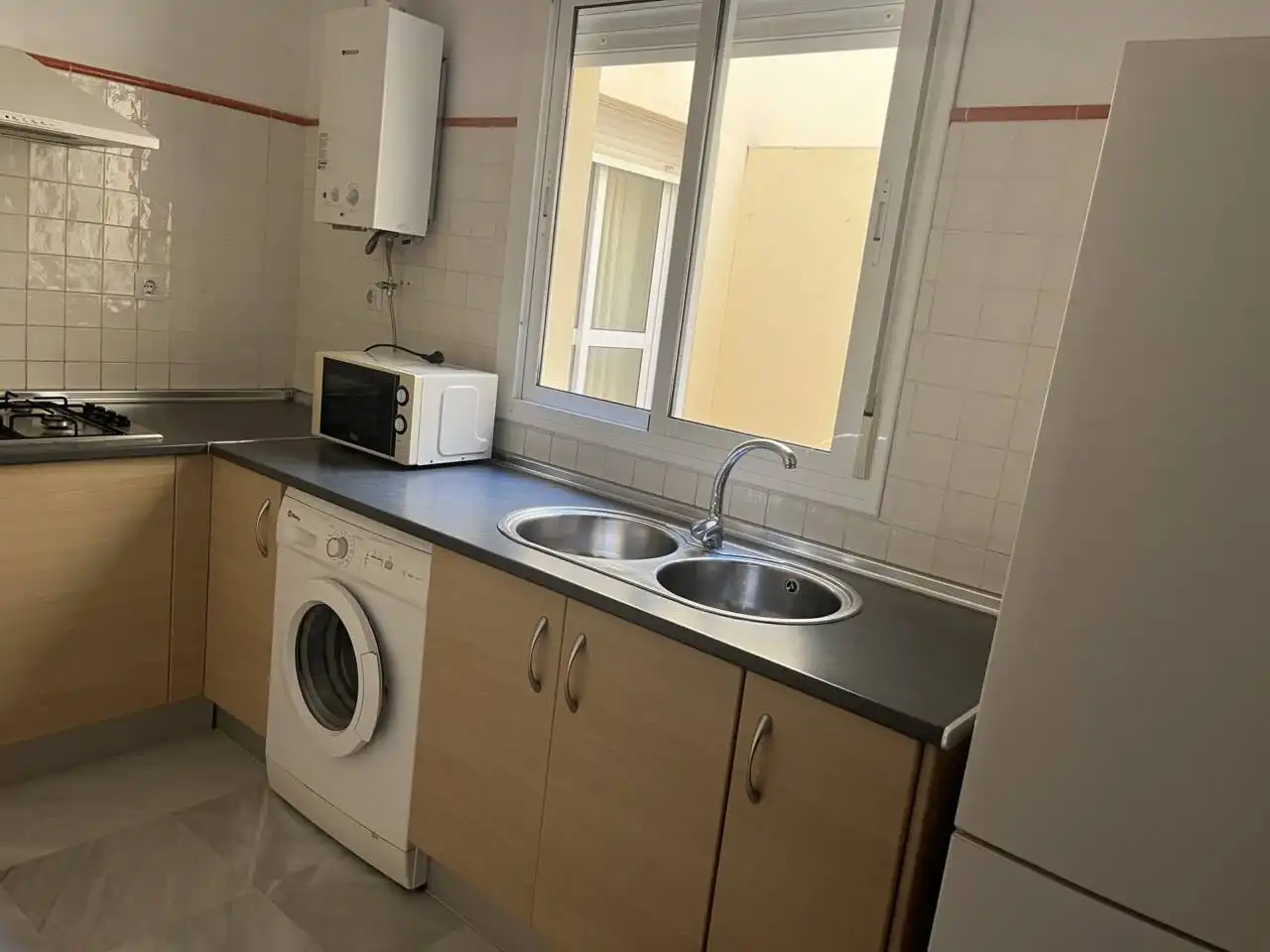 Kitchen of Flat for sale in Morón de la Frontera  with Air Conditioner, Furnished and Balcony