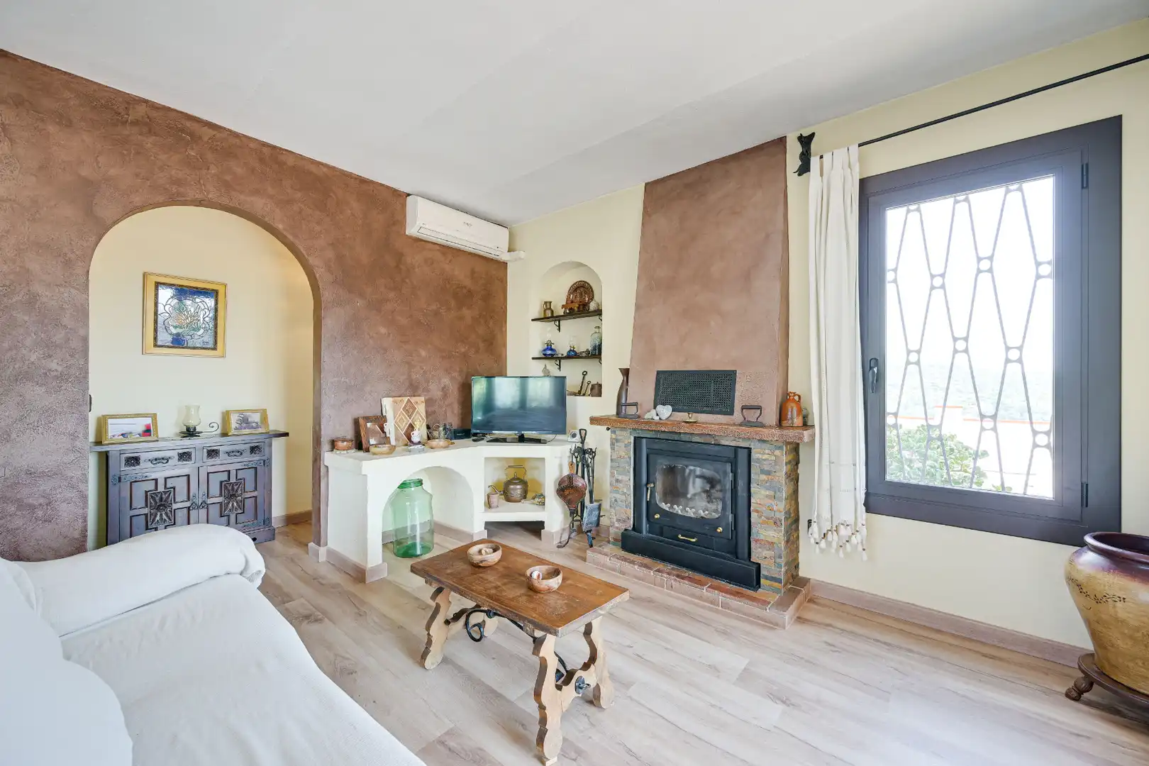 Sala d'estar de Casa o xalet en venda en Vall-llobrega amb Aire condicionat, Calefacció i Jardí privat