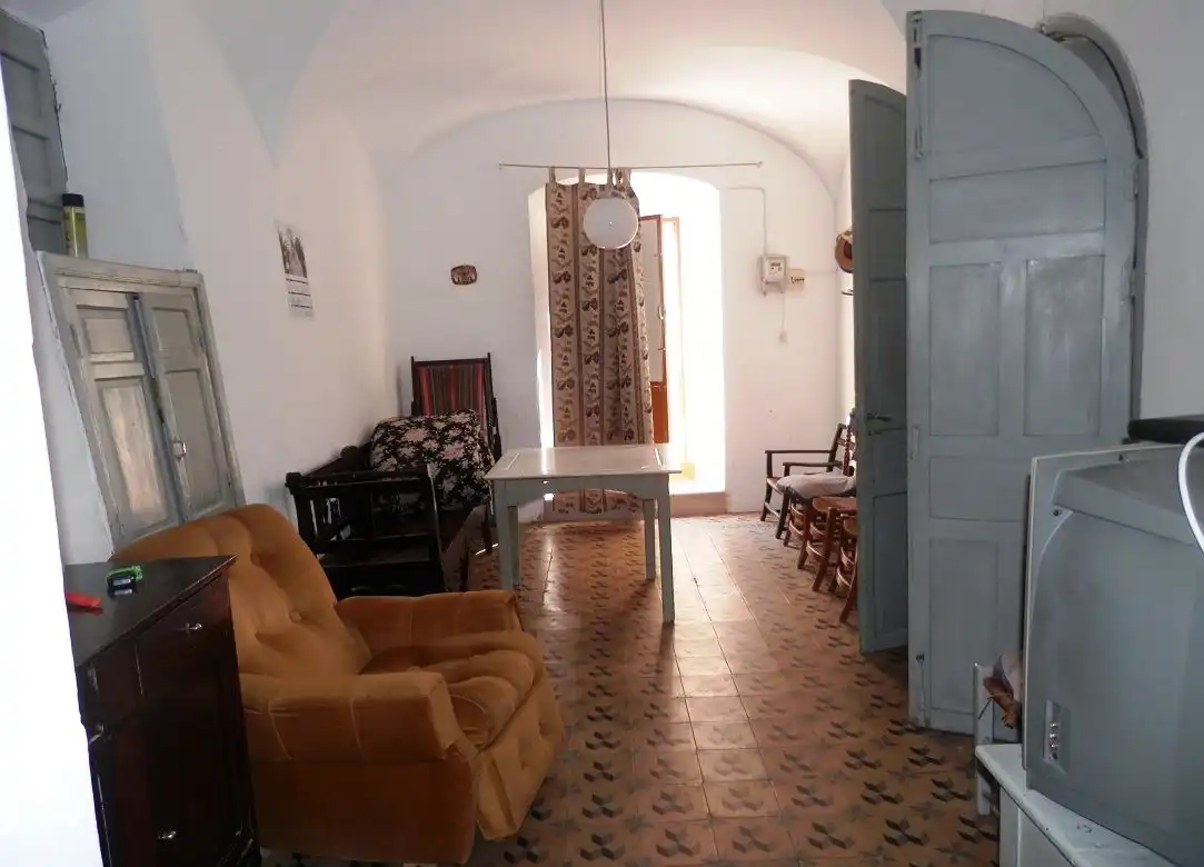 Country house zum Verkauf in Zorita mit Terrasse