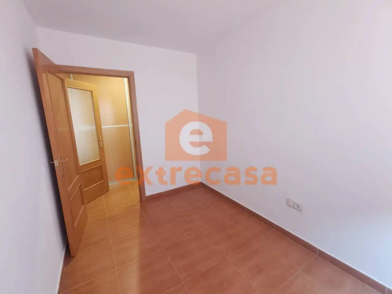 Habitación de Apartamento de alquiler en Badajoz con Aire acondicionado, Amueblado y Balcón