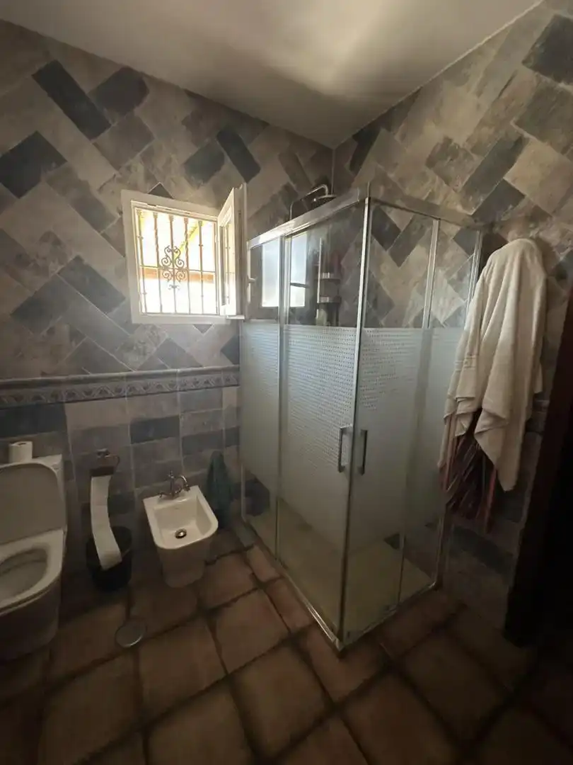Bany de Finca rústica en venda en Écija amb Aire condicionat i Piscina