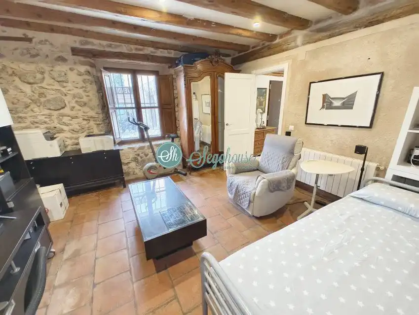 Sala d'estar de Casa o xalet en venda en Espirdo amb Calefacció