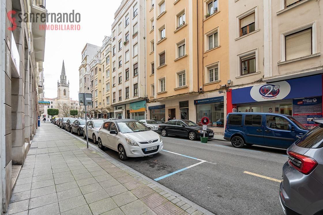 Außenansicht von Wohnung zum Verkauf in Santander