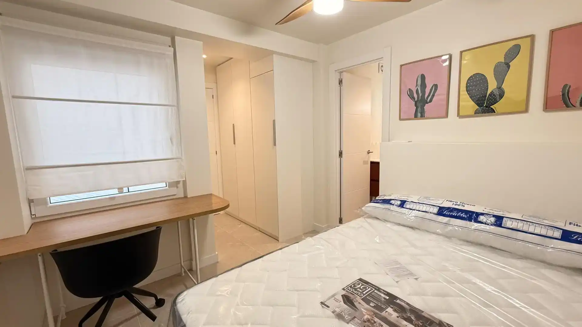 Schlafzimmer von Wohnung zur Miete in Elche / Elx mit Klimaanlage