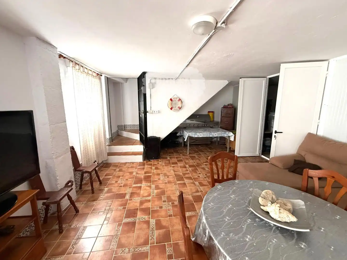 Einfamilien-Reihenhaus zum Verkauf in Motril mit Klimaanlage, Heizung und Schwimmbad