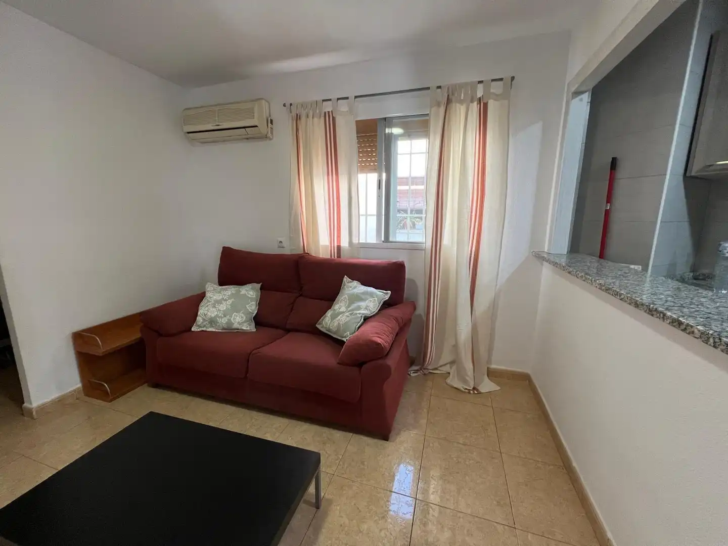 Living room of Flat for share in Córdoba  with Air Conditioner and Terrace