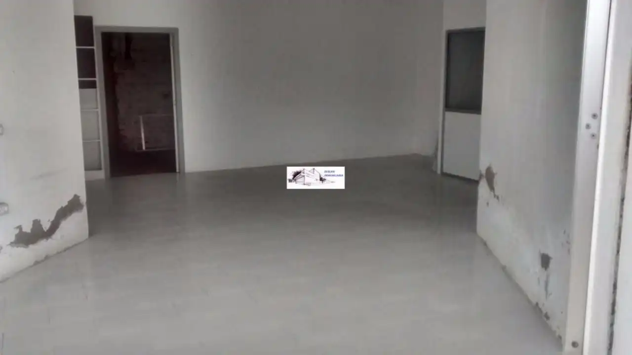 Commercial properties for rent in Cangas 