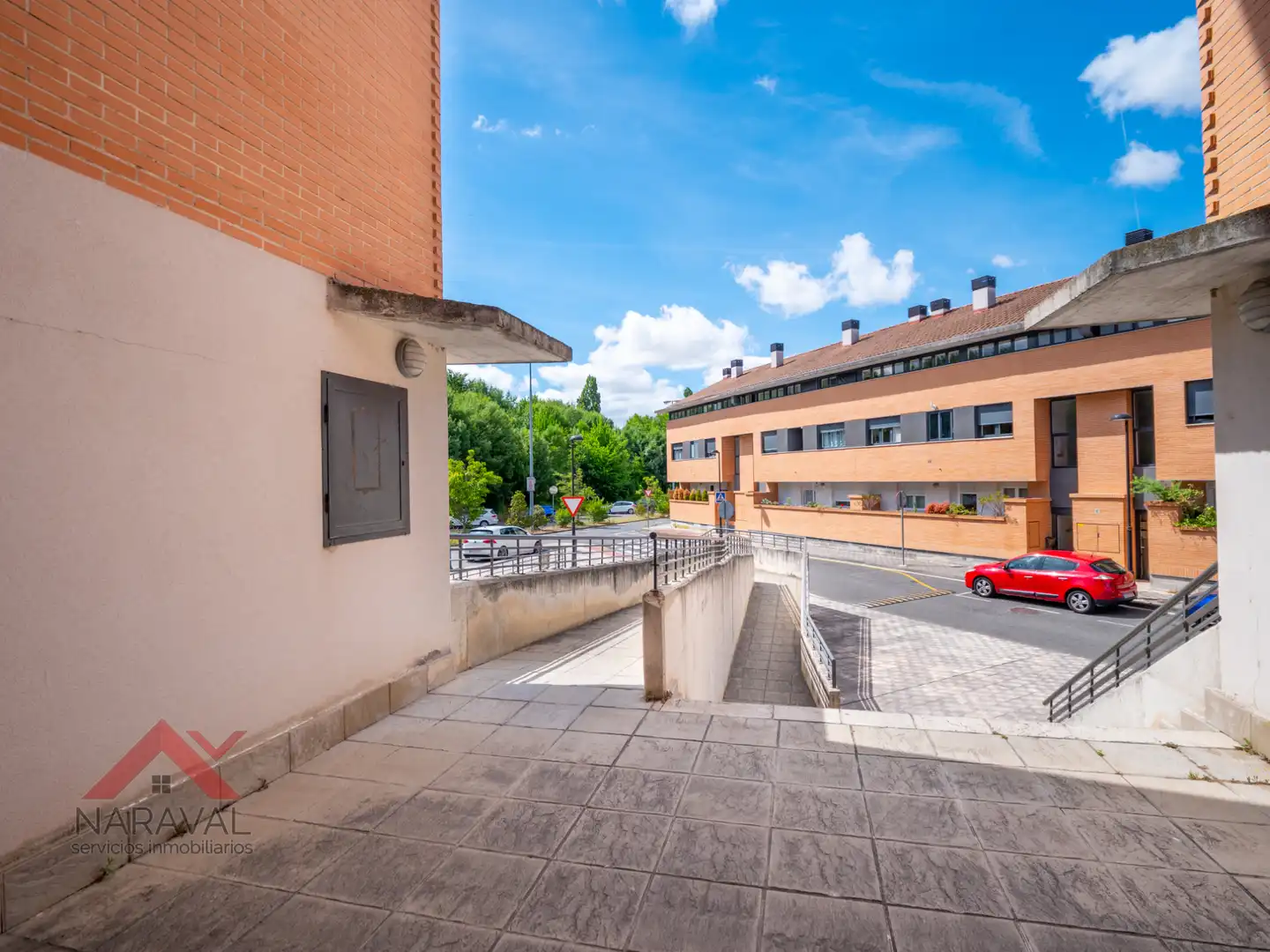 Außenansicht von Wohnung zum Verkauf in Aranguren mit Klimaanlage, Heizung und Terrasse