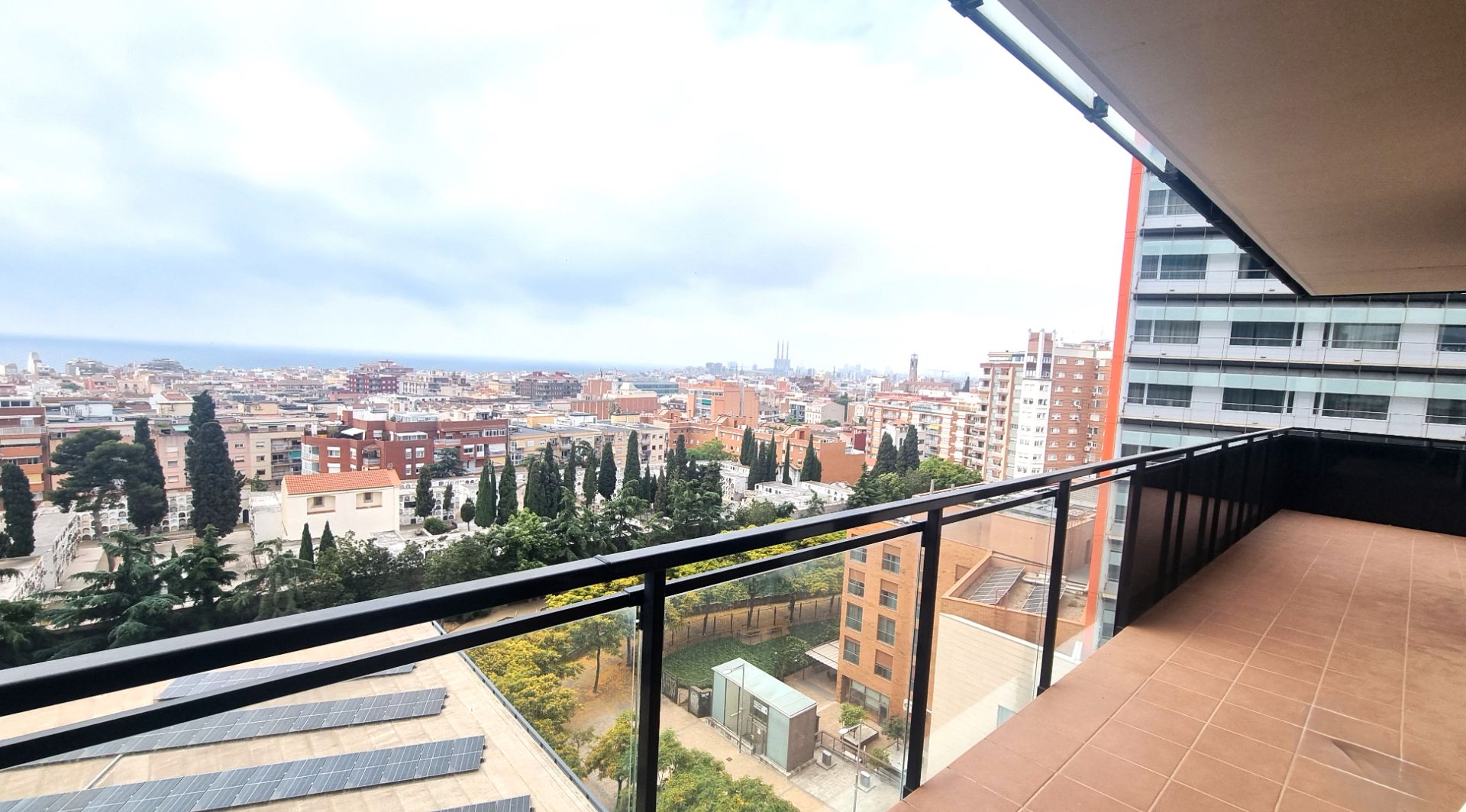 Exterior view of Flat for sale in Badalona  with Air Conditioner, Heating and Balcony
