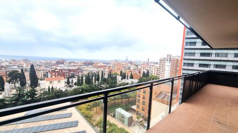 Foto 3 de Pis en venda a Calle Ramón Rubial, Casagemes, Barcelona