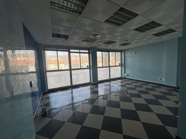 Oficina amb ascensor en venda a El Parador de las Hortichuelas