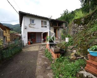 Vista exterior de Casa o xalet en venda en Aller