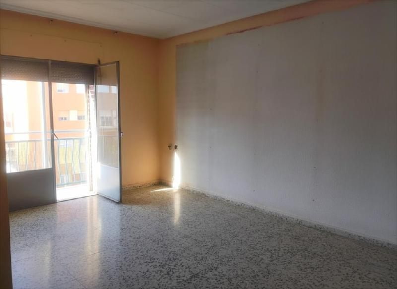 Piso en venta en  Teruel Capital