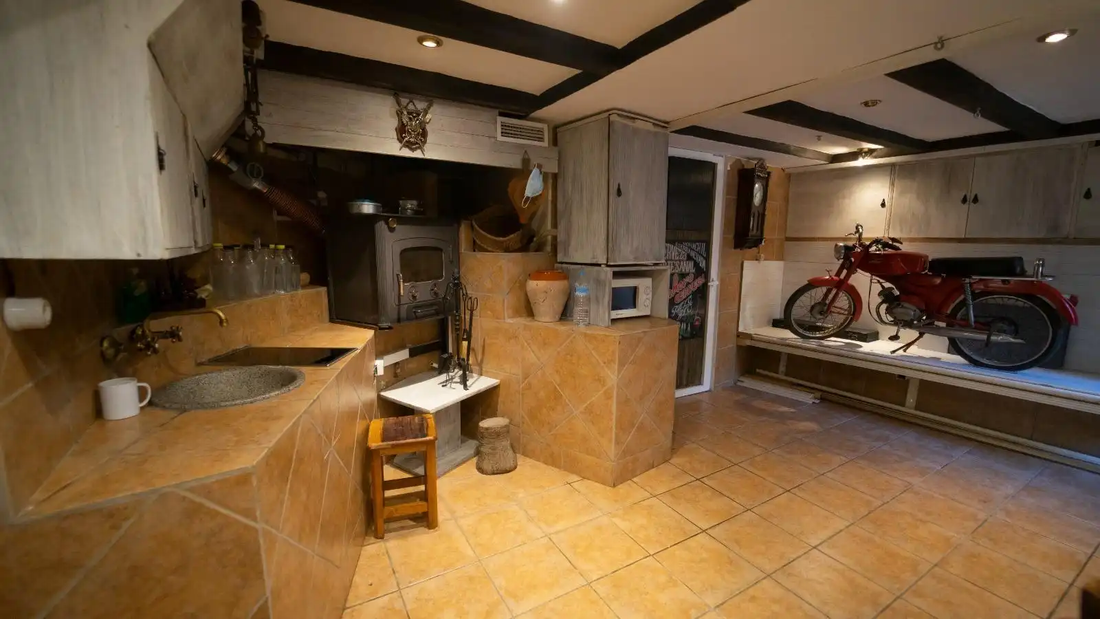 Cocina de Casa o chalet de alquiler en Huétor Vega con Aire acondicionado, Piscina y Amueblado