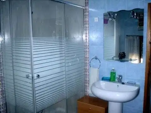 Bany de Casa o xalet en venda en Pastrana amb Terrassa i Balcó