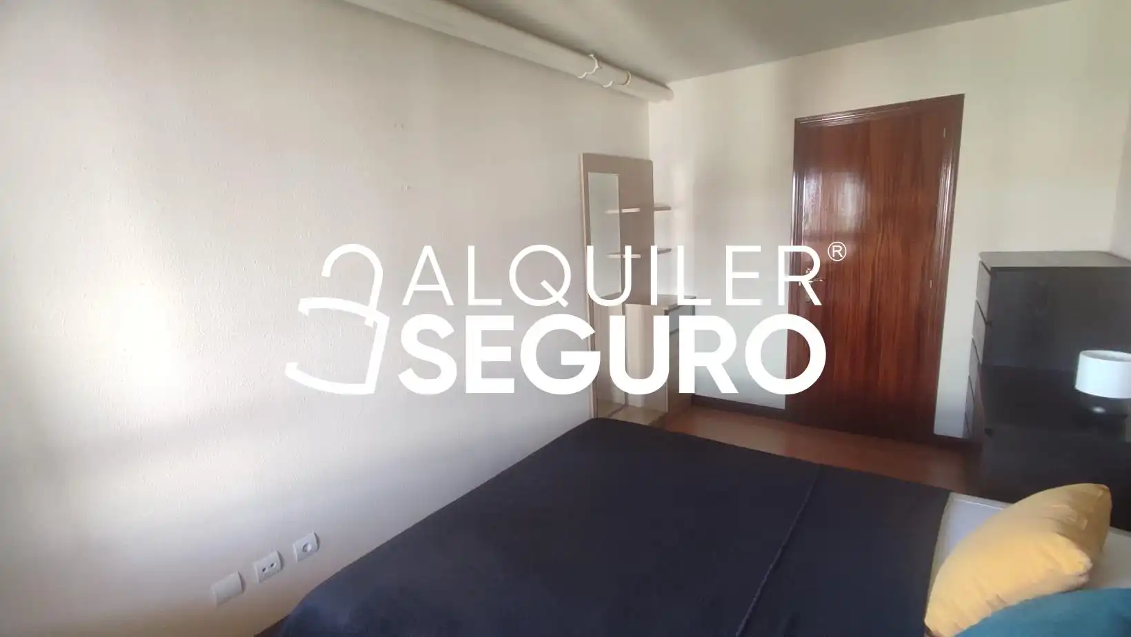 Bedroom of Flat for rent in Madrid  with Air Conditioner, Heating and Terrace