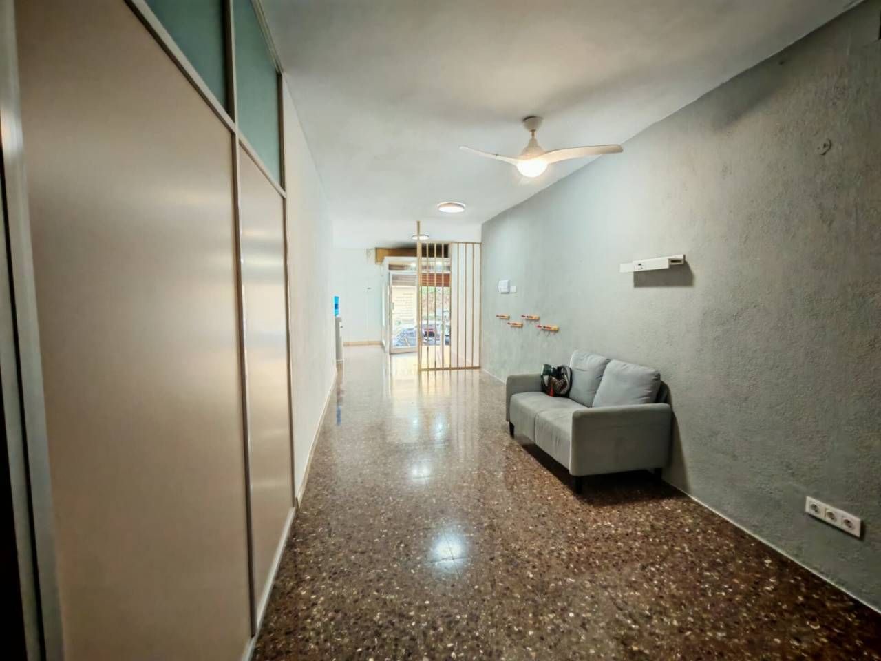 Local de alquiler en Llefià, Artigues - Llefià