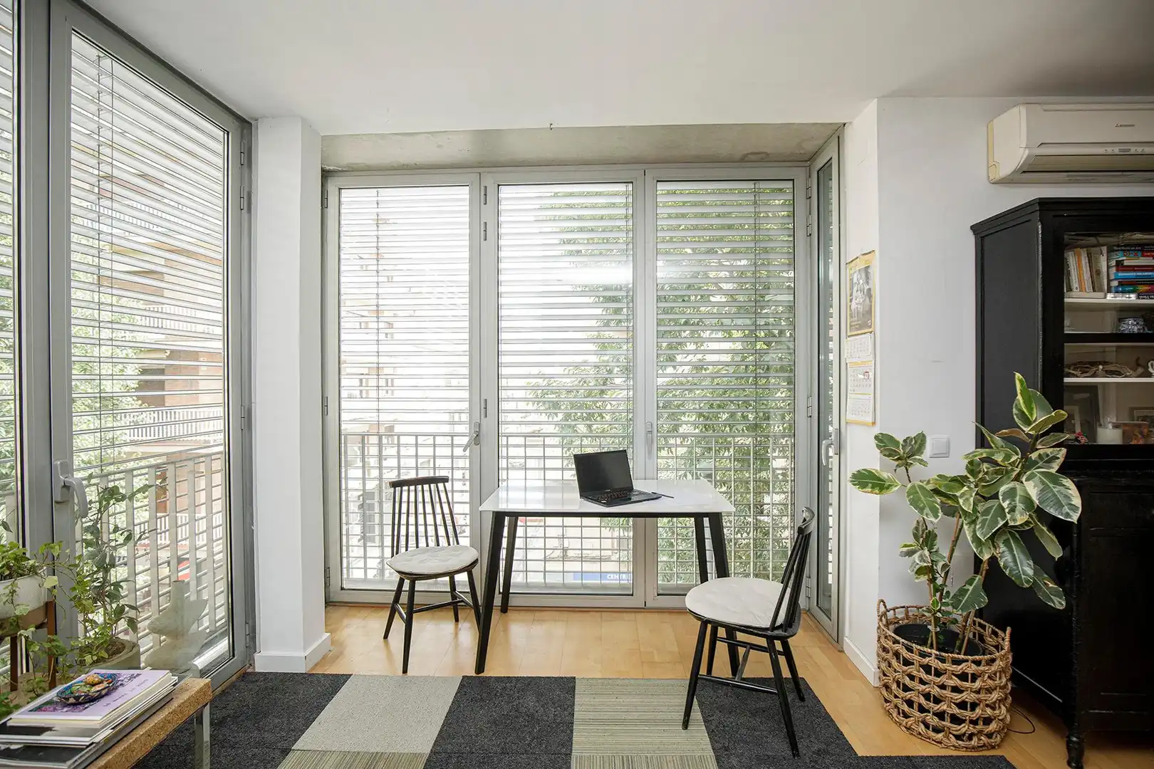 Apartament de lloguer a ANTICH ROCA, Eixample Sud – Migdia