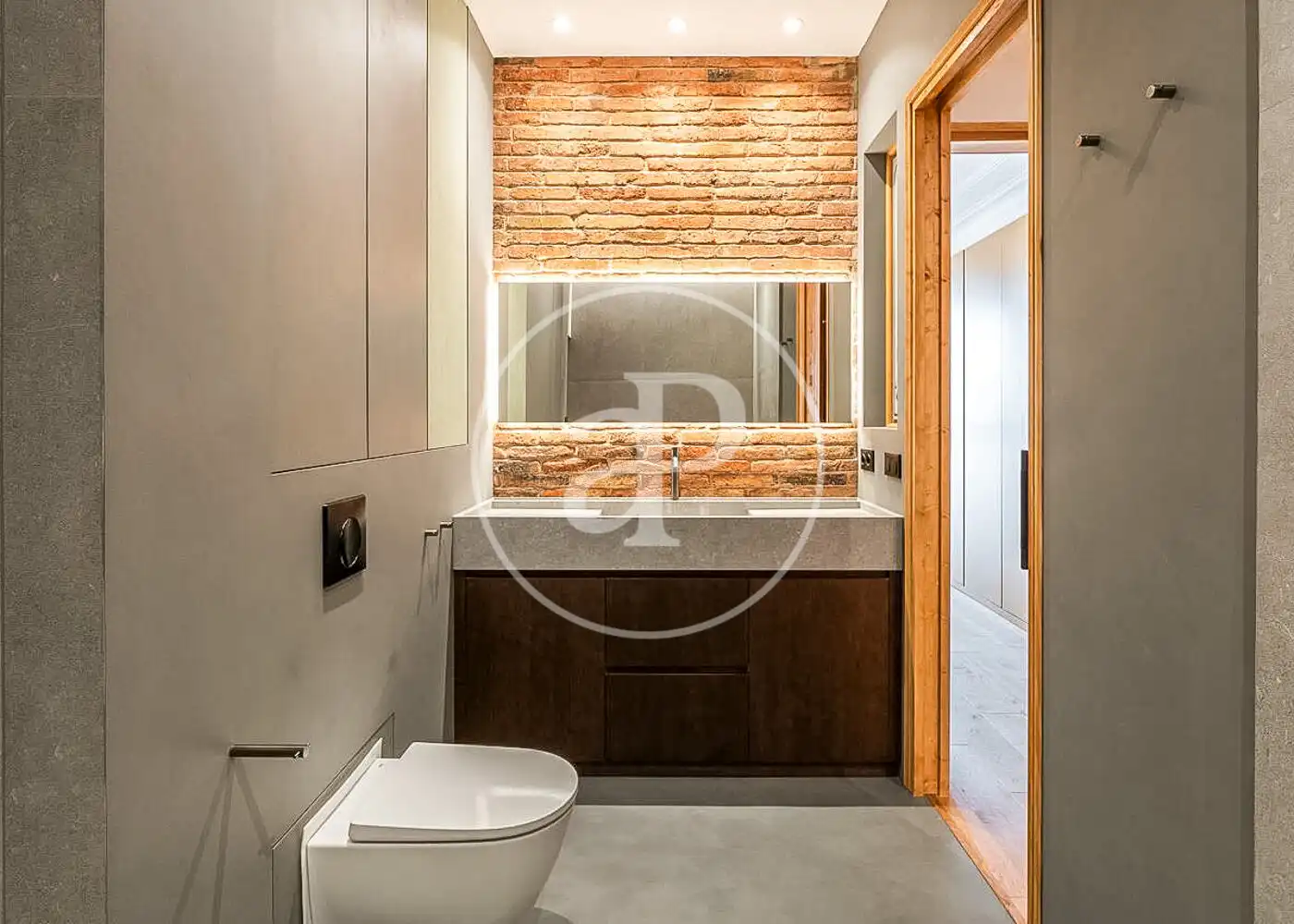 Bathroom of Flat for sale in Barcelona  with Air Conditioner, Heating and Terrace