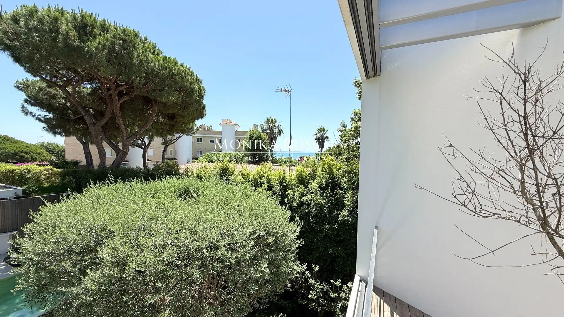 Exterior view of Houses for rent in Castelldefels  with Air Conditioner, Heating and Private garden