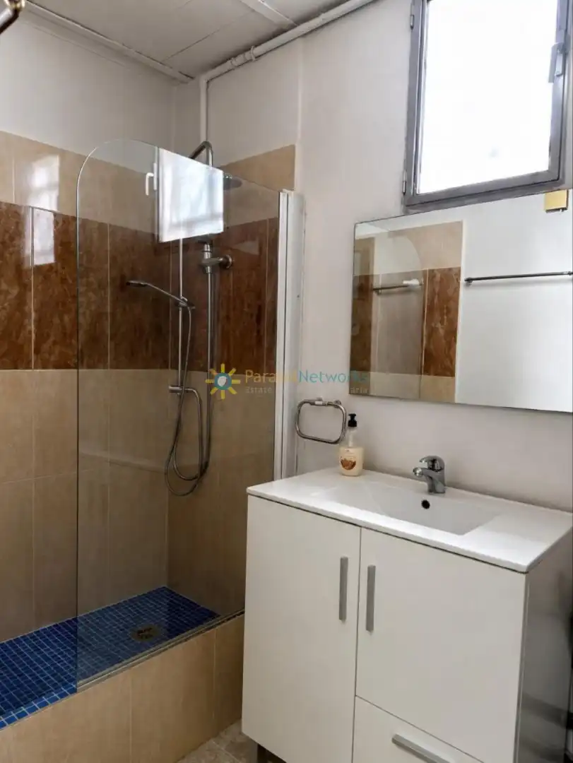 Bathroom of Houses for sale in Ontinyent  with Air Conditioner, Private garden and Terrace