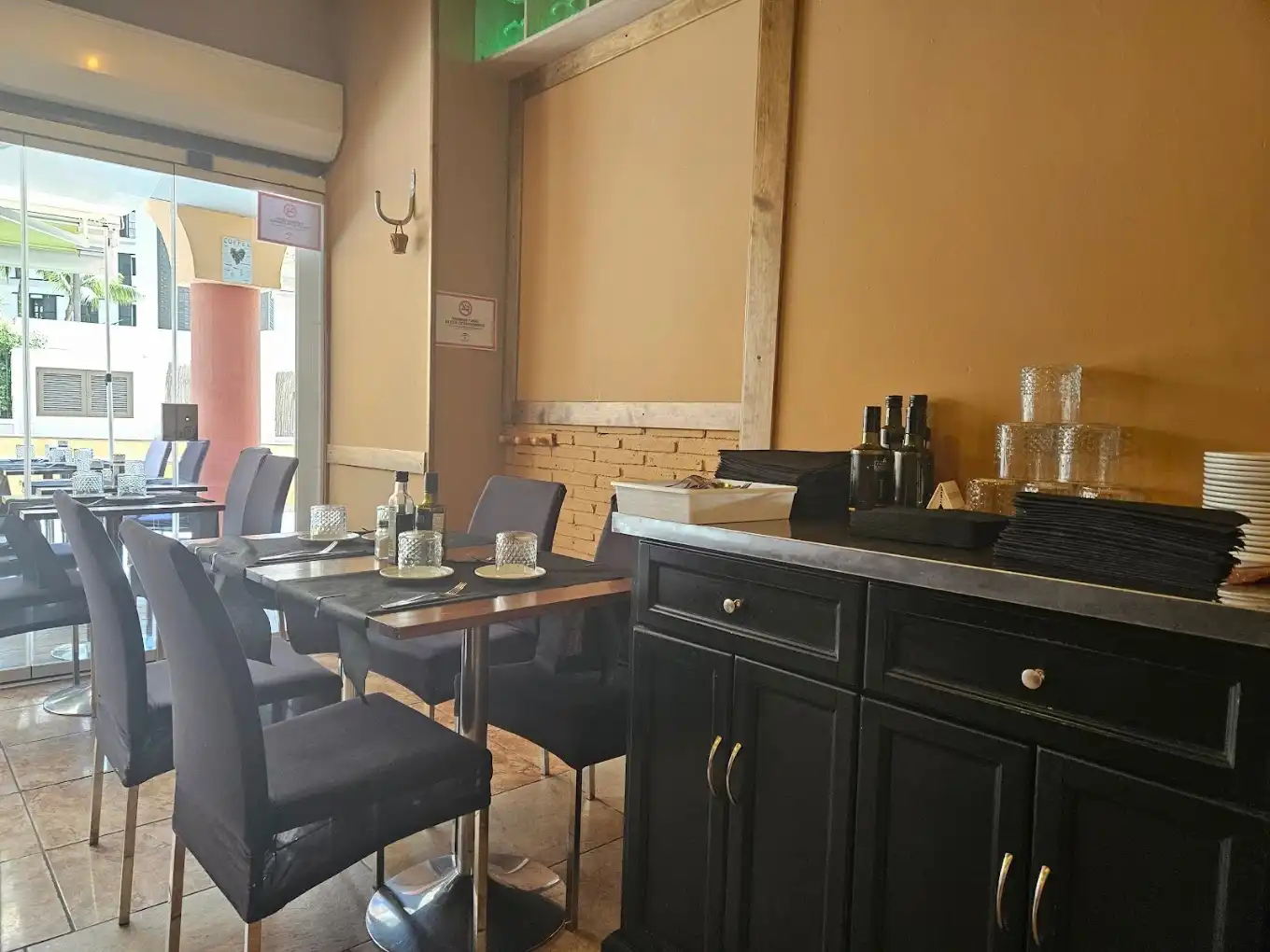 Local comercial en traspaso en Calle el Fuerte 4, imagen 4