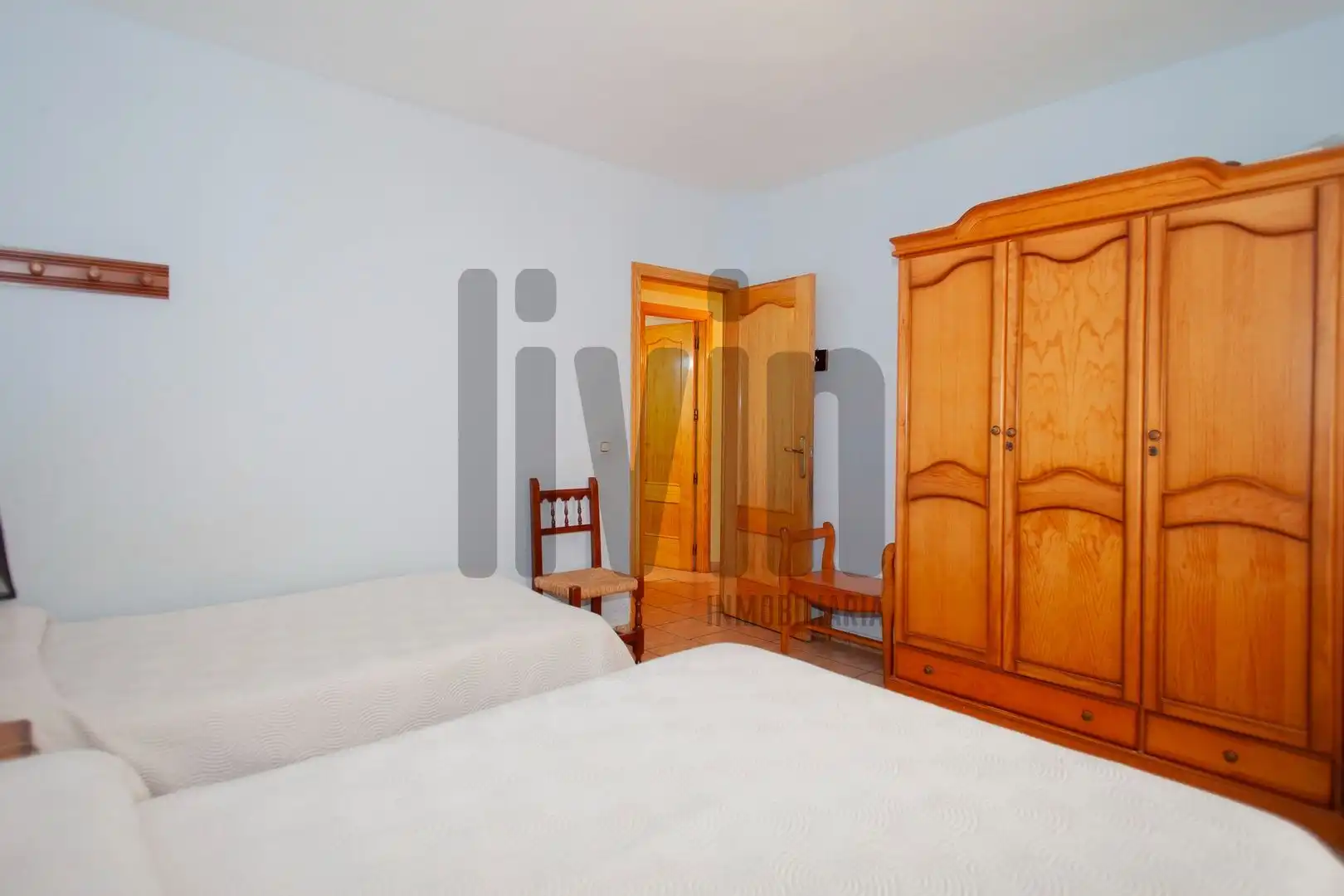 Dormitori de Casa o xalet en venda en Jaén amb Aire condicionat, Calefacció i Jardí privat