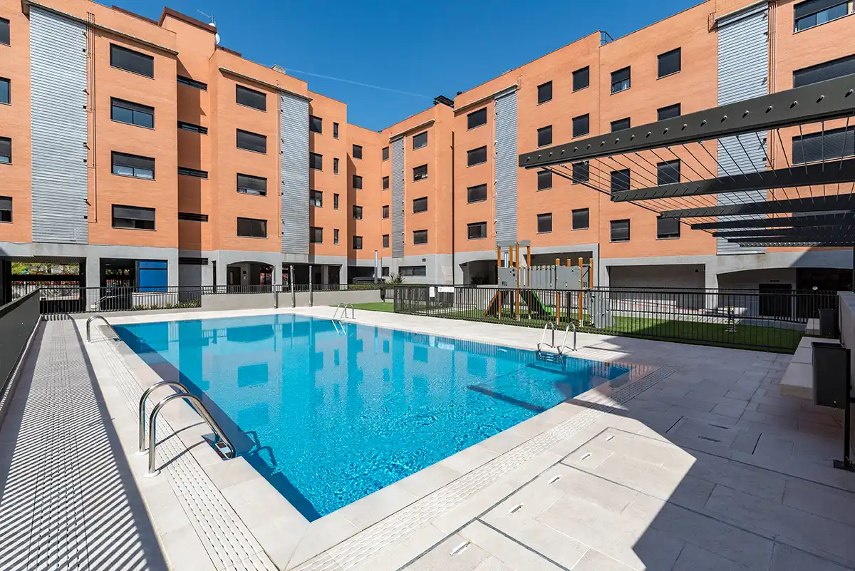 Appartamento con piscina in vendita a Calle de Federica Montseny 6, imagen 19