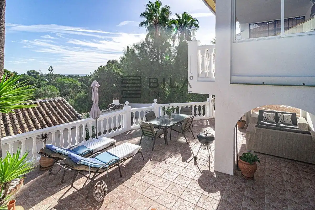 Chalet con piscina en venta en Calahonda, imagen 9