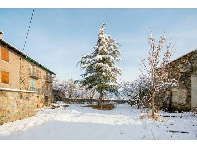 Finca rústica en Venta en Calle Odeillo en Estavar