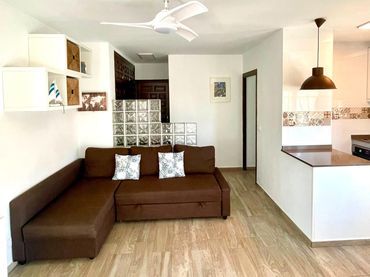 Appartement compact avec piscine à vendre à OLIBA