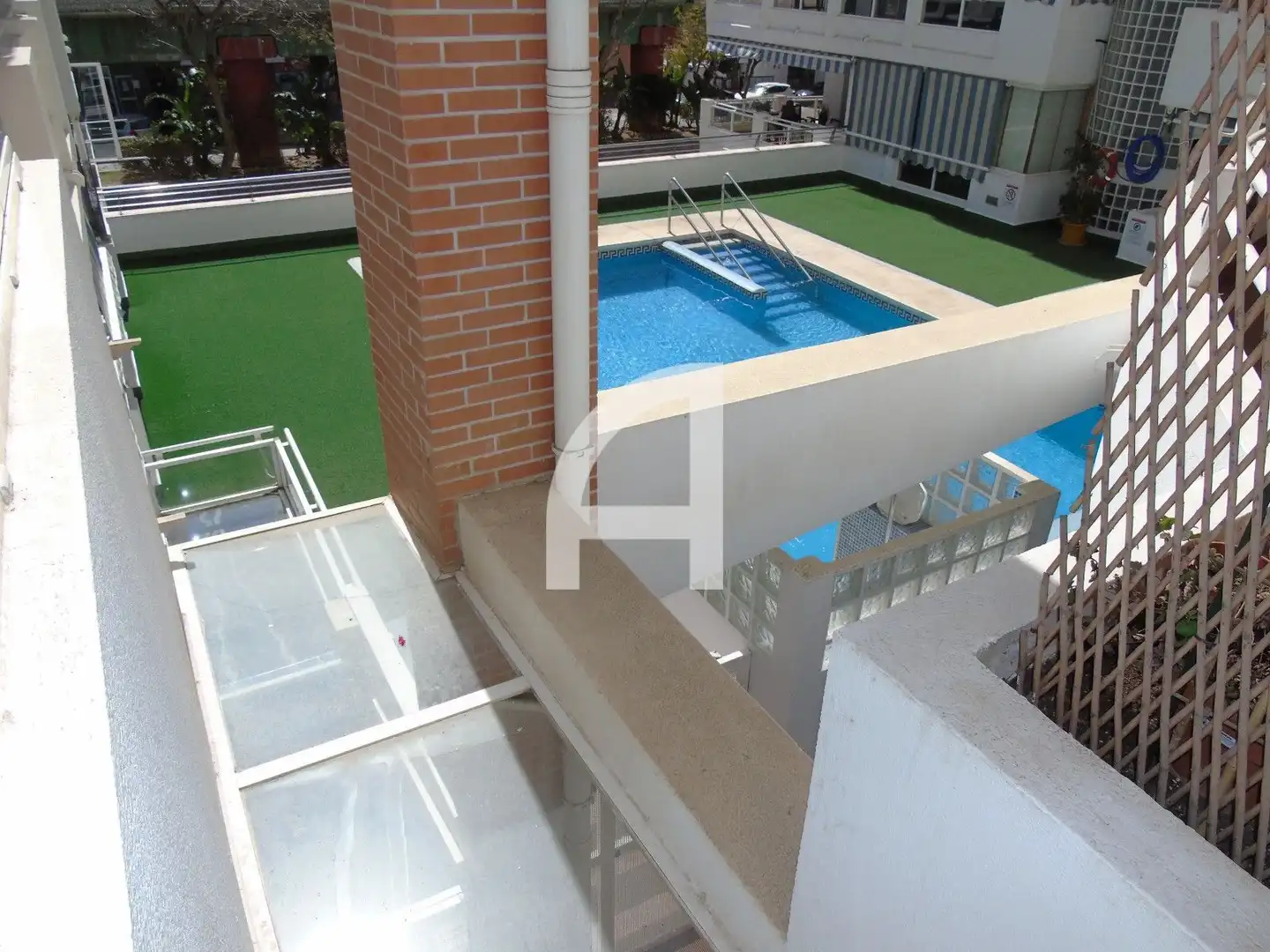 Swimming pool of Flat for sale in Fuengirola  with Air Conditioner, Heating and Terrace