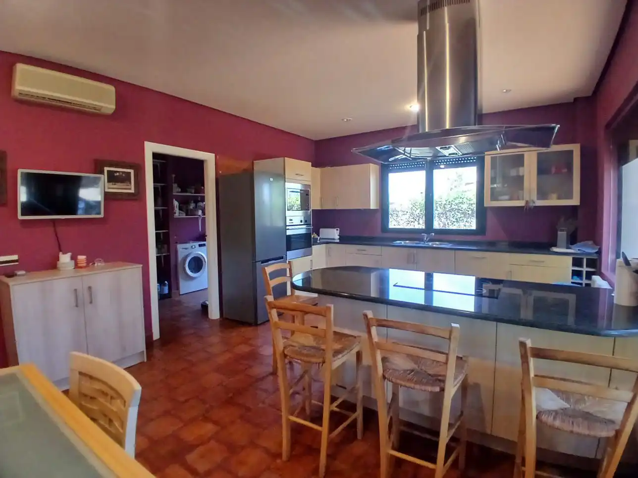 Cuina de Casa o xalet en venda en Valdepeñas amb Aire condicionat, Calefacció i Traster