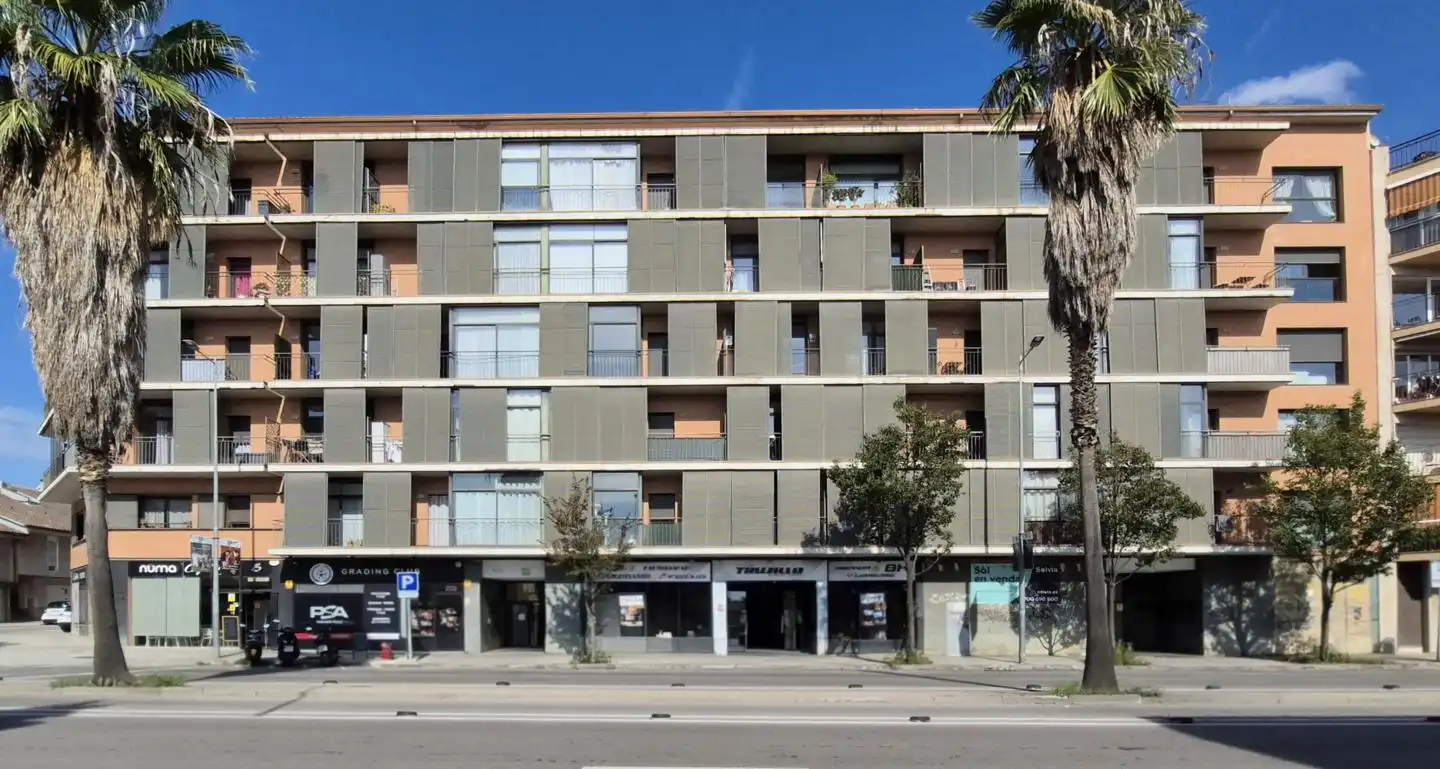 Vista exterior de Piso en venta en Nord-oest