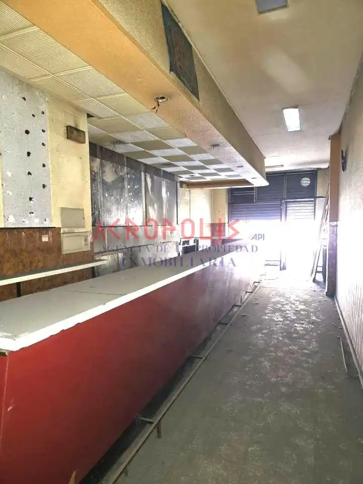 Local comercial en venda a Avenida de Álvaro López Núñez, imagen 6