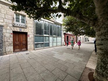 Local comercial de lloguer a Paseo Espolón