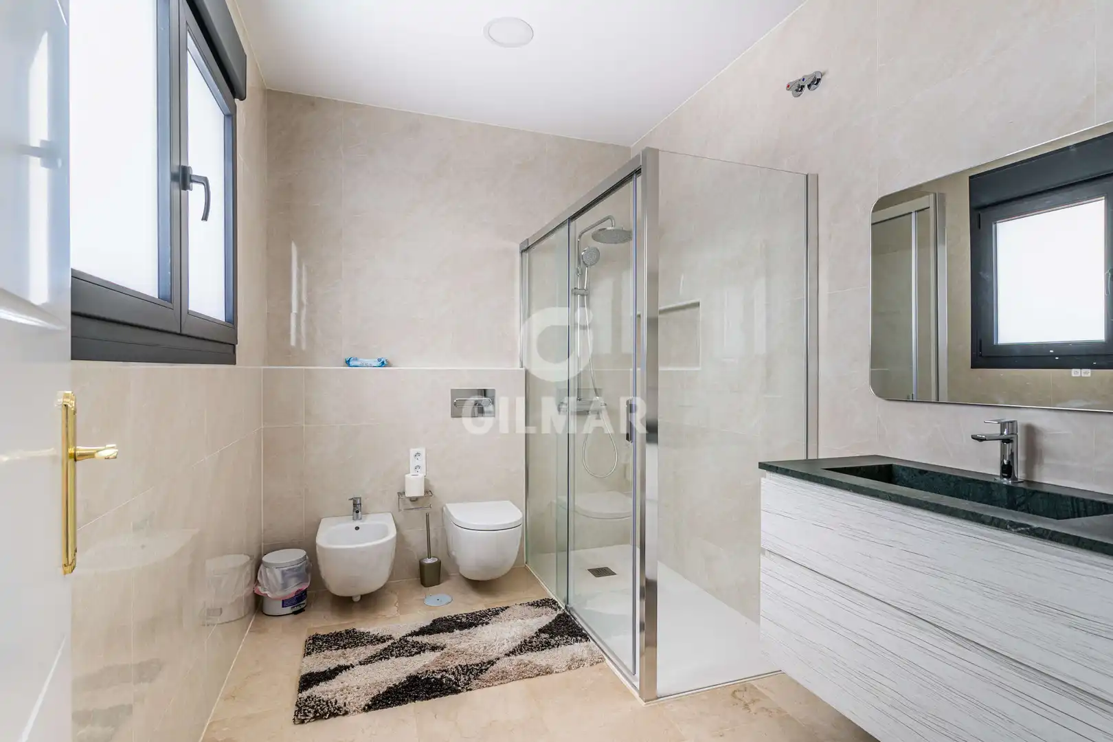 Baño de Casa o chalet en venta en Boadilla del Monte con Calefacción, Jardín privado y Piscina