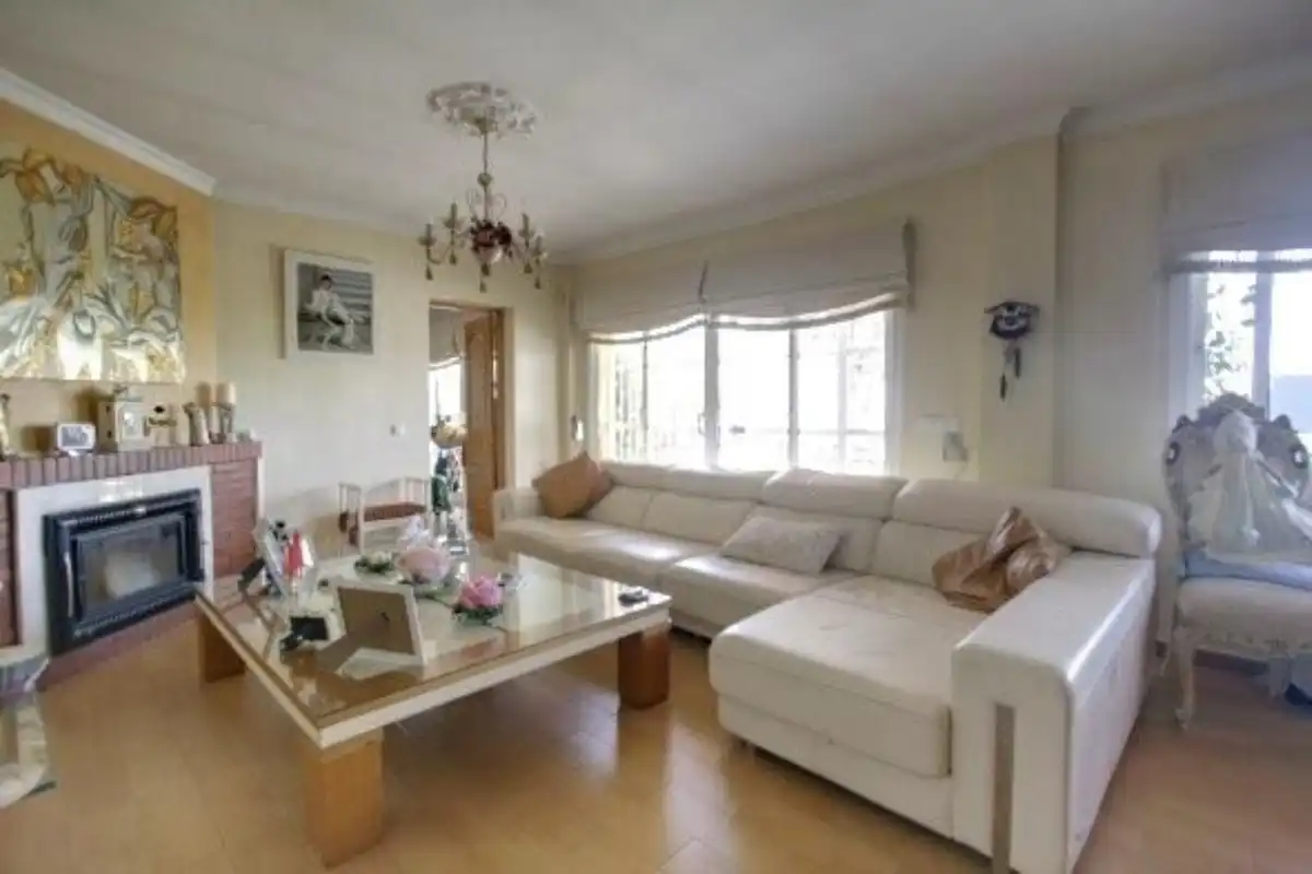 Living room of Houses for sale in Estepona  with Air Conditioner, Private garden and Terrace