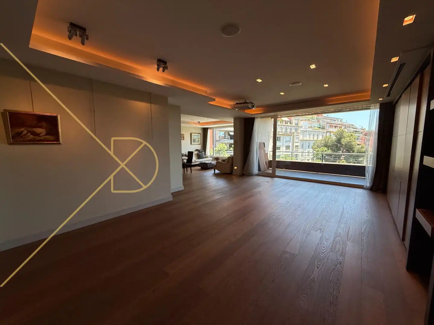 Wohnzimmer von Dachboden zur Miete in Barcelona mit Klimaanlage, Heizung und Parkett