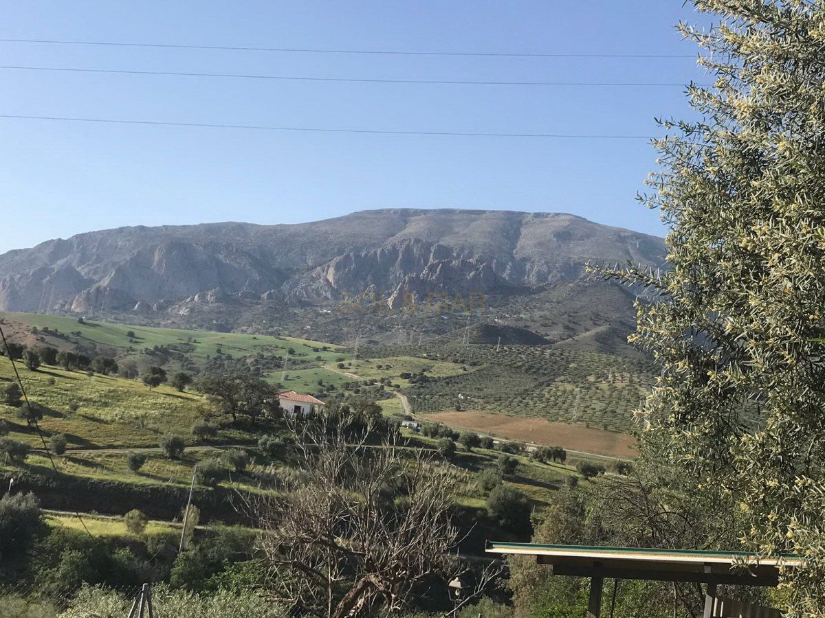 Vista exterior de Casa o xalet en venda en Álora amb Calefacció, Terrassa i Traster